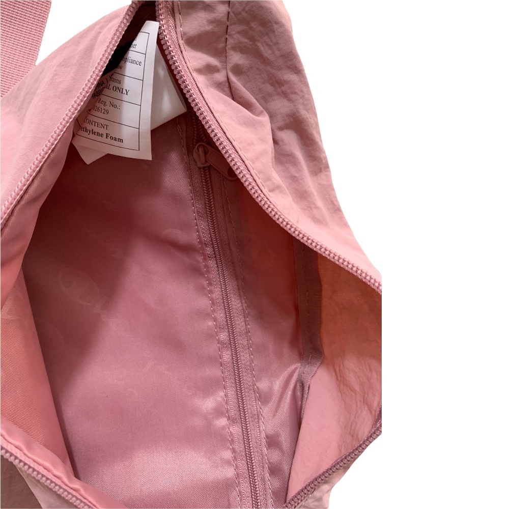 Champion Fanny bag New with Tag - Picture 3 of 3